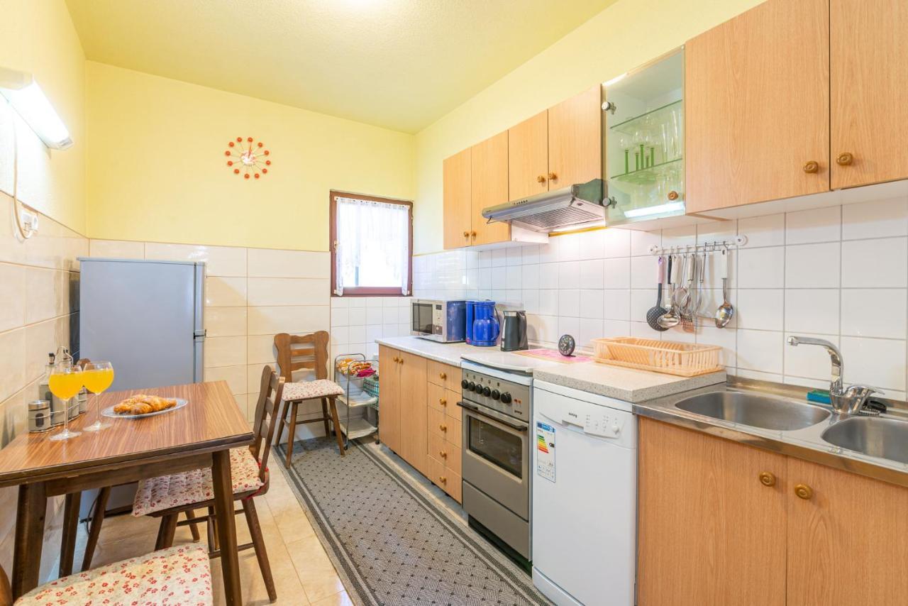 Apartman Knezevic Lägenhet Opric Exteriör bild