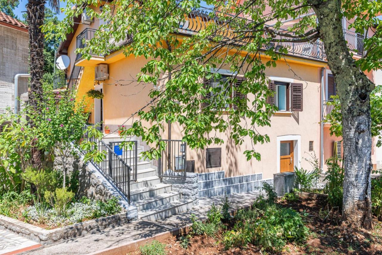 Apartman Knezevic Lägenhet Opric Exteriör bild